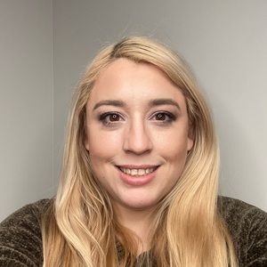 Meet your Posher, Jinaye